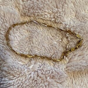 Dainty 14k gold bracelet 80s vintage